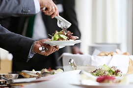 Blick auf das Salatbuffet bei einem Business Event in Köln. Schöne Eventfotos in Köln.