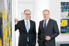 Ein schönes Mitarbeiter Gruppenfoto vom Businessfotografen aus Frankfurt.