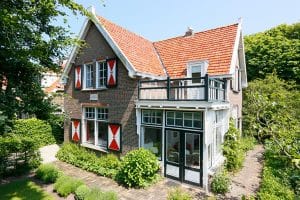 Villa im Grünen. Immobilien-Fotos, Immobilienfotografie, Immobilien Fotograf Köln, Bonn, Düsseldorf, Leverkusen, Essen.