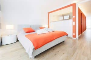 Helles Schlafzimmer. Immobilien-Fotos, Immobilienfotografie, Immobilien Fotograf Köln, Bonn, Düsseldorf, Leverkusen, Essen.