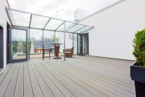 Helle Terrasse. Immobilien-Fotos, Immobilienfotografie, Fotograf Köln, Bonn, Düsseldorf, Leverkusen, Essen.