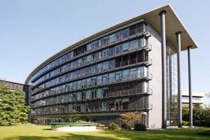 Gebäude von aussen. Architektur-Fotografie, Fotograf, Corporate Fotografie, Köln, Frankfurt, Düsseldorf und NRW