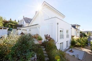 Schöne Außenansicht Haus. Immobilien-Fotos, Immobilienfotografie, Immobilien Fotograf Köln, Bonn, Düsseldorf, Leverkusen, Essen.