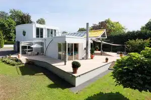 Villa mit Garten. Immobilien-Fotos, Immobilienfotografie, √ Fotograf Köln, Bonn, Düsseldorf, Leverkusen, Essen.