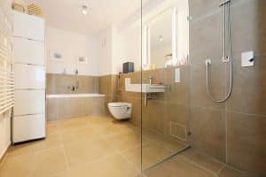 Modernes Badezimmer. Immobilien-Fotos, Immobilienfotografie, Immobilien Fotograf Köln, Bonn, Düsseldorf, Leverkusen, Essen.